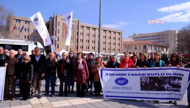 Atatürkçü Düşünce Derneği ve Çağdaş Yaşamı Destekleme Derneği Eskişehir Şubeleri 3 Mart Devrim Yasaları’nın 100. yıldönümünü kutladı