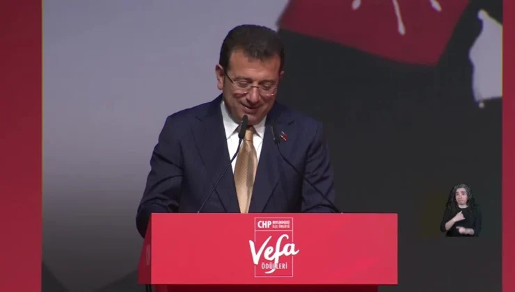 İmamoğlu: Atatürk’e derin bir vefa duygusuyla bağlı olmak benim asla vazgeçmeyeceğim şiarımdır