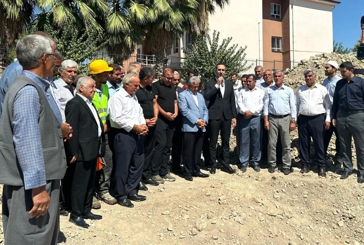 Adıyaman’ın Samsat ilçesinde cami ve taziye evi için temel atıldı